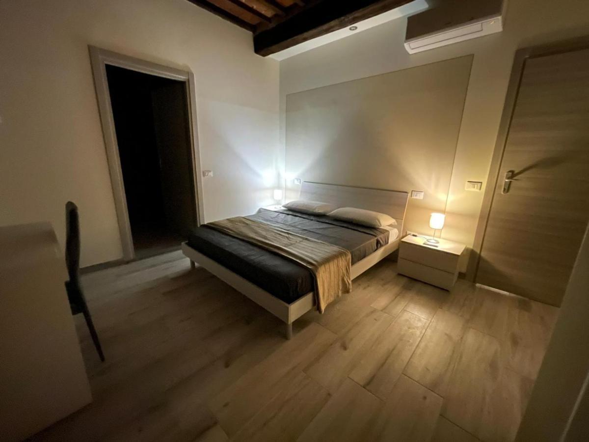 Rent Room Iacopo Capannori Eksteriør billede